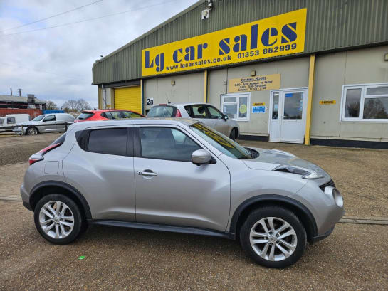 A null NISSAN JUKE 1.6 N-Connecta SUV 5dr Petrol XTRON Euro 6 (117 ps)