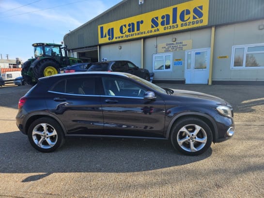 A null MERCEDES-BENZ GLA 2.1 GLA200d Sport (Premium Plus) SUV 5dr Diesel 7G-DCT Euro 6 (s/s) (136 ps