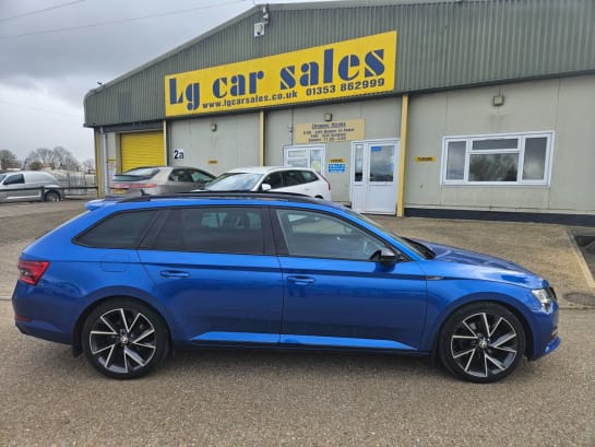 A null SKODA SUPERB 2.0 TDI SportLine Plus Estate 5dr Diesel DSG Euro 6 (s/s) (190 ps)