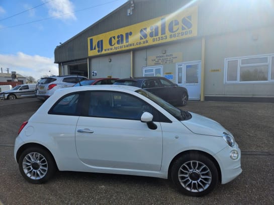 A 2016 FIAT 500 POP STAR