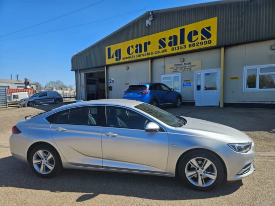 A null VAUXHALL INSIGNIA 1.6 Turbo D ecoTEC Tech Line Nav Grand Sport 5dr Diesel Manual Euro 6 (s/s)