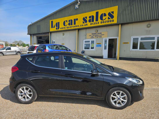 A null FORD FIESTA 1.0T EcoBoost Zetec Hatchback 5dr Petrol Manual Euro 6 (s/s) (100 ps)