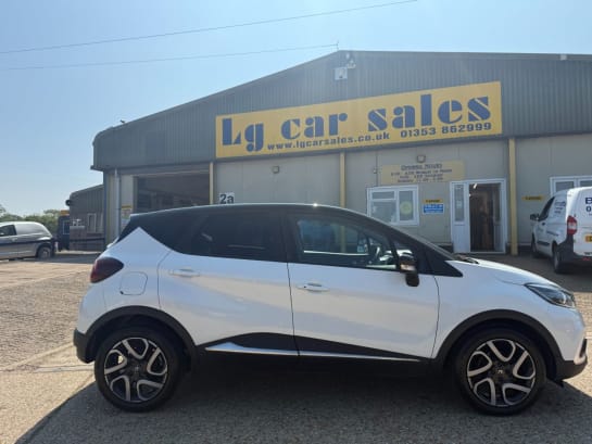 A null RENAULT CAPTUR 0.9 TCe ENERGY Iconic SUV 5dr Petrol Manual Euro 6 (s/s) (90 ps)