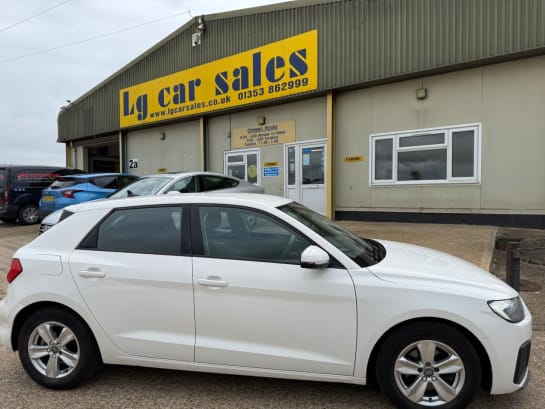 A null AUDI A1 1.0 TFSI 30 SE Sportback 5dr Petrol Manual Euro 6 (s/s) (116 ps)