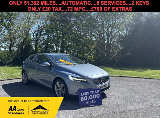 A null VOLVO V40 2.0 D2 Inscription Hatchback 5dr Diesel Auto Euro 6 (s/s) (120 ps)
