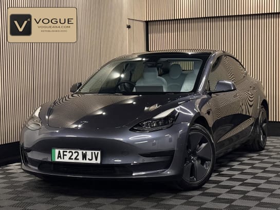 A 2022 TESLA MODEL 3 Standard Range Plus Saloon 4dr Electric Auto RWD (241 bhp)