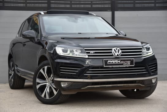 A null VOLKSWAGEN TOUAREG 3.0 TDI V6 BlueMotion Tech R-Line SUV 5dr Diesel Tiptronic 4WD Euro 6 (s/s)