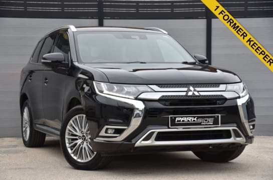 A null MITSUBISHI OUTLANDER 2.4h TwinMotor 13.8kWh 4hs SUV 5dr Petrol Plug-in Hybrid CVT 4WD Euro 6 (s/