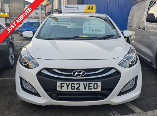 A null HYUNDAI I30 AUTOMATIC 1.6 Active Hatchback 5dr Petrol Auto Euro 5 (120 ps) CRUISE CONTR