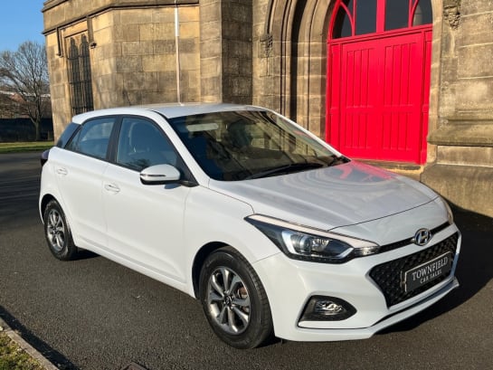 A null HYUNDAI I20 1.2 SE Launch Edition Hatchback 5dr Petrol Manual Euro 6 (s/s) (84 ps) 15 I