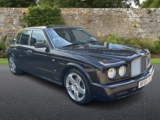 A null BENTLEY ARNAGE 6.8 Final Series Saloon 4dr Petrol Automatic (465 g/km, 500 bhp)