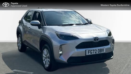 A 2022 TOYOTA YARIS CROSS ICON