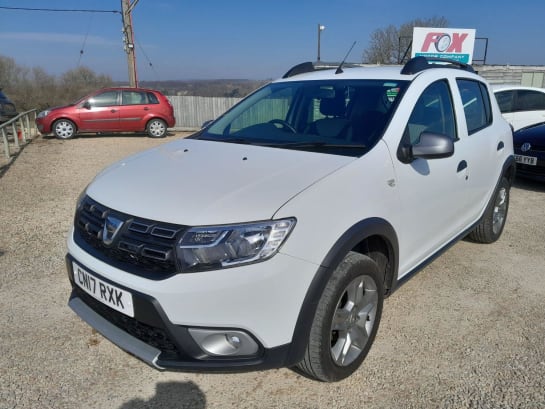 A 2017 DACIA SANDERO STEPWAY 0.9 Stepway Laureate TCe 90