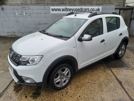 A 2017 DACIA SANDERO STEPWAY 0.9 Stepway Laureate TCe 90