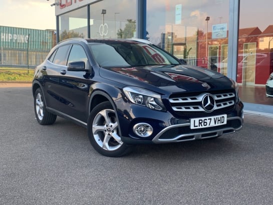 A null MERCEDES-BENZ GLA-CLASS 1.6 GLA 200 SPORT 5d 154 BHP 18" ALLOYS-CRUISE-BLUETOOTH & ULEZ