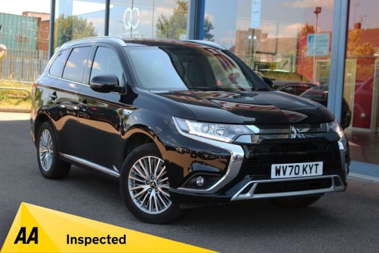 A null MITSUBISHI OUTLANDER 2.4h TwinMotor 13.8kWh Dynamic SUV 5dr Petrol Plug-in Hybrid CVT 4WD Euro 6