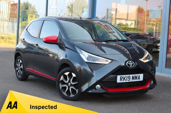 A null TOYOTA AYGO 1.0 VVT-i x-trend Hatchback 5dr Petrol Manual Euro 6 (71 ps) 15" ALLOYS, BL