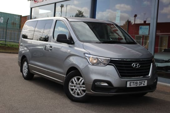 A 2019 HYUNDAI I800 2.5 CRDi SE MPV 5dr Diesel Auto Euro 6 (170 ps) 8 SEATS, 16" ALLOYS, P/SENS