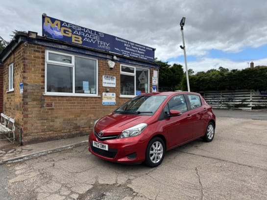 A 2012 TOYOTA YARIS 1.3 Dual VVT-i TR
