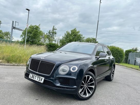 A null BENTLEY BENTAYGA 4.0 V8 D 5d 430 BHP Air con, Alloys