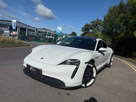 A null PORSCHE TAYCAN Performance Plus 93.4kWh 4S Saloon 4dr Electric Auto 4WD (571 ps) 12 Months