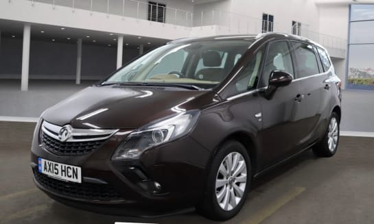 A null VAUXHALL ZAFIRA TOURER 1.4i Turbo SE MPV 5dr Petrol Manual Euro 6 (140 ps) 12 Months MOT + 6 Month