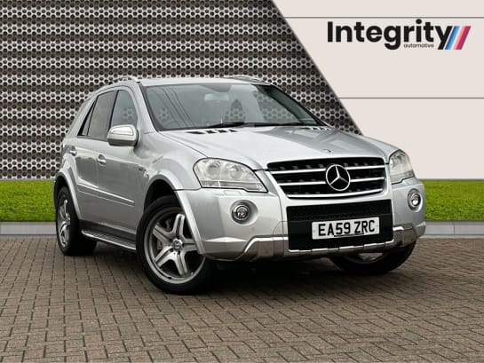 A null MERCEDES-BENZ M-CLASS 6.2 ML63 AMG 4MATIC 5d 503 BHP **HUGE SPEC**