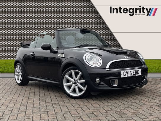 A null MINI CONVERTIBLE 1.6 COOPER S HIGHGATE 2d 181 BHP Rear Sensors | Nav | Heated Seats