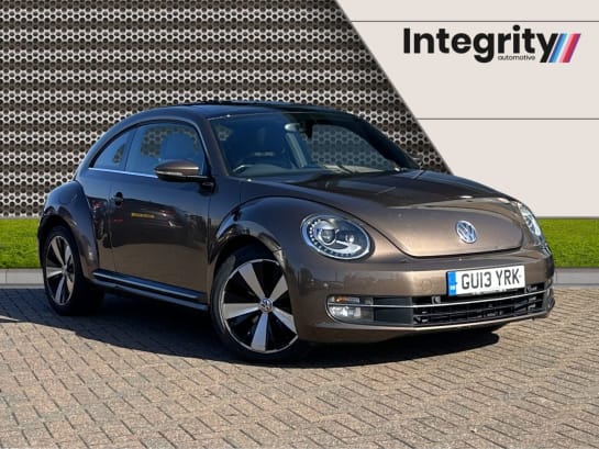 A null VOLKSWAGEN BEETLE 1.2 DESIGN TSI DSG 3d 103 BHP Huge Spec & 8 Services