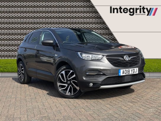 A null VAUXHALL GRANDLAND X 1.2 ELITE NAV S/S 5d 129 BHP 1 Owner | Pan Roof