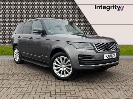 A 2018 LAND ROVER RANGE ROVER TDV6 VOGUE