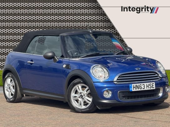 A null MINI CONVERTIBLE 1.6 One Convertible 2dr Petrol Manual Euro 6 (98 ps)