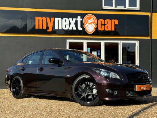 A null INFINITI M 3.7 V6 Auto Euro 5 4dr HEATED AND COOLED SEATS