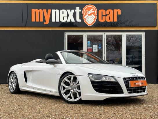 A null AUDI R8 5.2 FSI V10 Spyder 2dr Petrol Manual quattro Euro 5 (525 ps) HUGE SPEC + RE