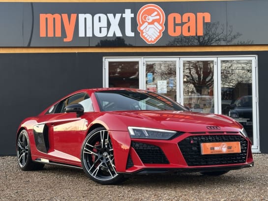 A null AUDI R8 5.2 FSI V10 Performance Edition Coupe 2dr Petrol S Tronic Euro 6 (s/s) (570