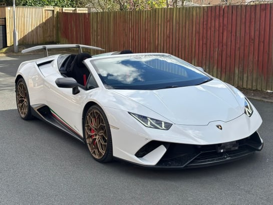 A null LAMBORGHINI HURACAN 5.2 V10 LP 640-4 Performante Spyder 2dr Petrol LDF 4WD Euro 6 (s/s) (640 ps