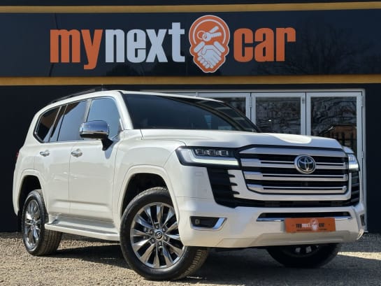 A null TOYOTA LAND CRUISER 3.3L twin-turbo diesel 300 V6 TD AUTO SAHARA ZX Australian Import/ UK Regis