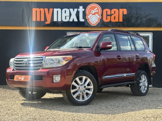 A null TOYOTA LAND CRUISER 4.5 D-4D V8 SUV 5dr Diesel Auto 4WD Euro 5 (268 ps) 1 PREVIOUS OWNER + FULL