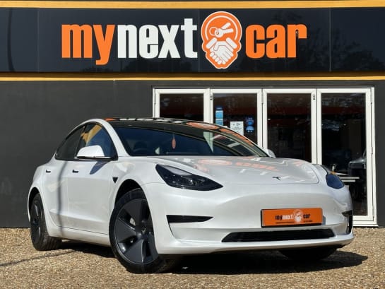 A null TESLA MODEL 3 Standard Range Plus Saloon 4dr Electric Auto RWD (241 bhp) * DELIVERY AVAIL