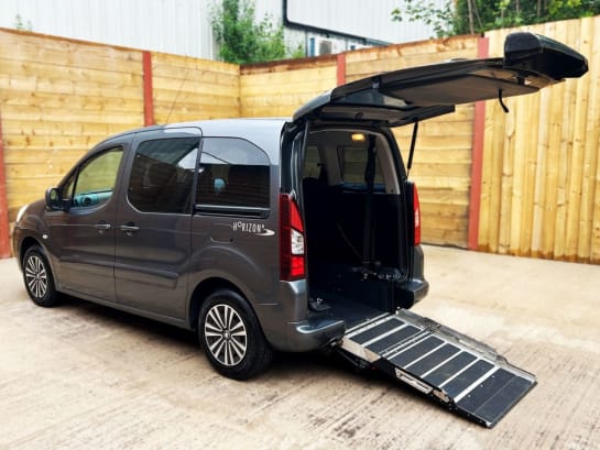 A null PEUGEOT PARTNER TEPEE 5 Seat Wheelchair Accessible Vehicle with Access Ramp