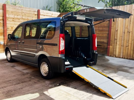 A null PEUGEOT EXPERT TEPEE 2 Seat Passenger Up Front Wheelchair Accessible Vehicle WAV