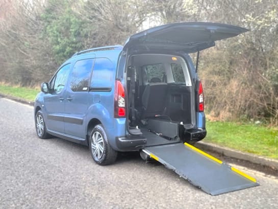 A null CITROEN BERLINGO MULTISPACE 3 Seat Auto Wheelchair Accessible Disabled Access Ramp Car