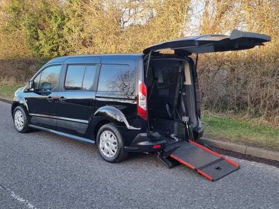 A 2017 FORD GRAND TOURNEO CONNECT 5 Seat Wheelchair Accessible Disabled Access Ramp Car