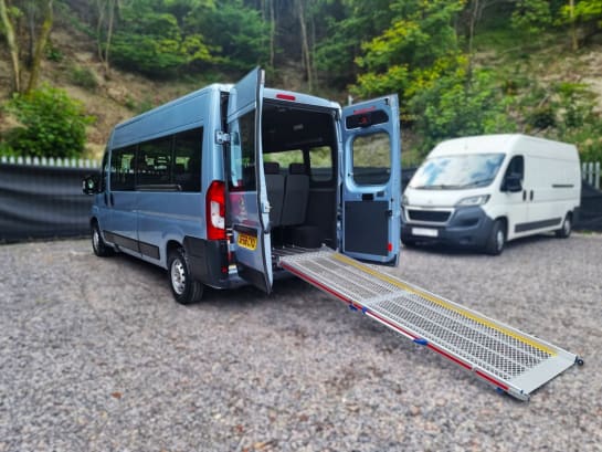 A null PEUGEOT BOXER L3 H2 335 3500kg Wheelchair Access Minibus