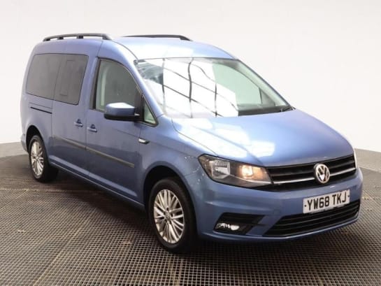 A null VOLKSWAGEN CADDY MAXI LIFE Petrol 5 Seat Wheelchair Accessible Disabled Access Ramp Car