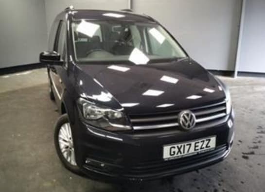 A null VOLKSWAGEN CADDY MAXI LIFE 5 Seat Wheelchair Accessible Disabled Access Ramp Car