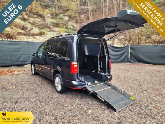 A null VOLKSWAGEN CADDY MAXI LIFE 5 Seat Petrol Auto Wheelchair Accessible Disabled Access Vehicle