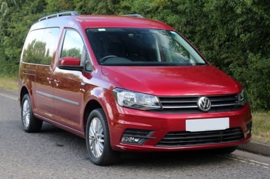 A null VOLKSWAGEN CADDY MAXI LIFE 5 Seat Petrol Auto Wheelchair Accessible Disabled Access Ramp Car