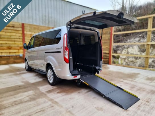 A null FORD TOURNEO CUSTOM 4 Seat Auto Wheelchair Accessible Disabled Access Vehicle WAV