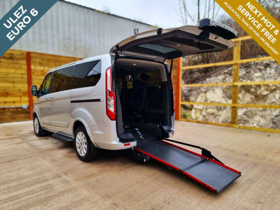 A null FORD TOURNEO CUSTOM 5 Seat Driver Transfer Wheelchair Accessible Disabled Access Vehicle